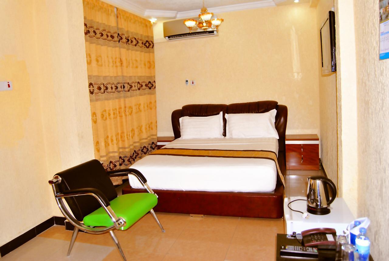 Best Point Hotel Dar-es-Salaam Eksteriør bilde