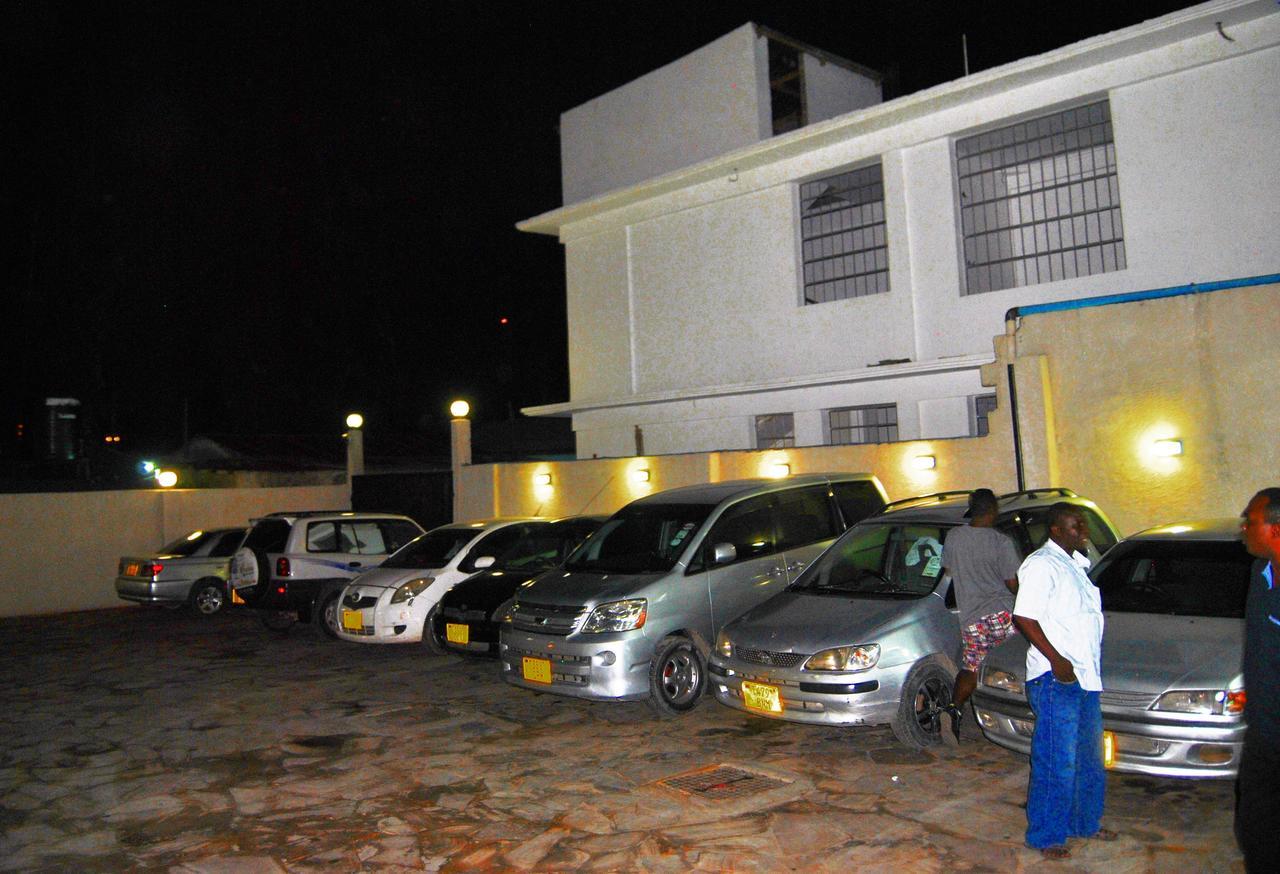 Best Point Hotel Dar-es-Salaam Eksteriør bilde